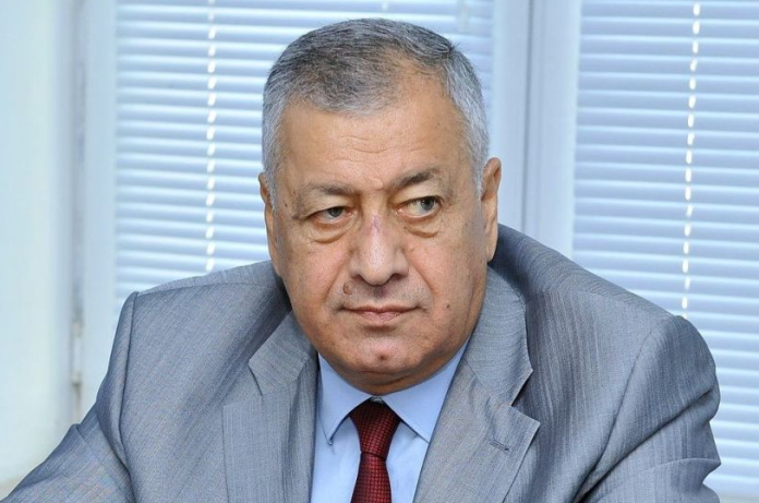 “Banklar fermerlərin öz təsərrüfatını sığortalamasına ehtiyatla yanaşır”- Vahid Əhmədov