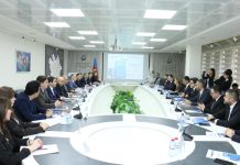 InsurTech” adlı dərs vəsaitinin təqdimat mərasimi keçirilib